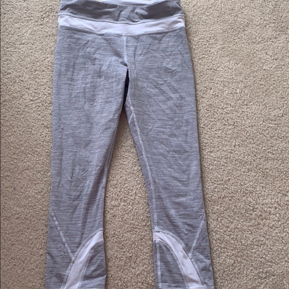 Rare lulu lemon cropped leggings!!